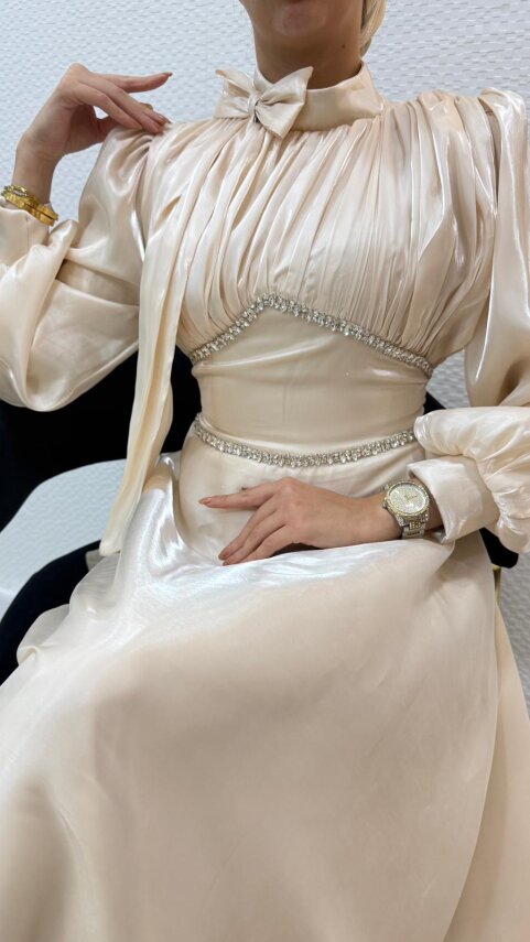Madonna Abiye - 3